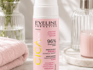 Eveline Cosmetics CICA Skin Moisturizing Face Cleansing Foam – Nawilżająca pianka do mycia twarzy 150 ml